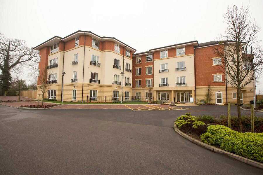 Cuffley Manor Care Home, Hertsmere, Hertfordshire, EN6 4AE
