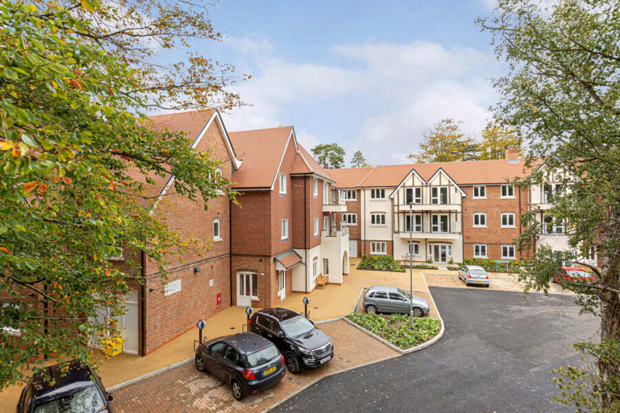 Birchgrove Woodbank Apartments, Woking, Surrey, GU22 0JY Sheltered