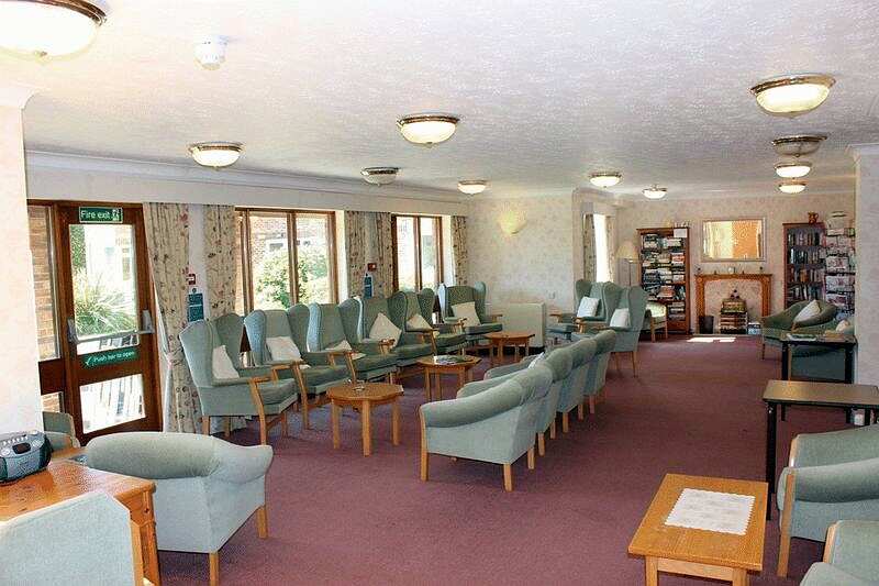 Kings Hall, Worthing, West Sussex, BN11 2BS For sale Sheltered housing, retirement housing
