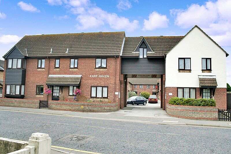 East Haven, Tendring, Essex, CO15 3PG To rent/let Sheltered housing