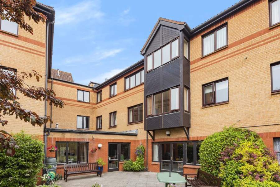 Marlborough Court, South Oxfordshire, Oxfordshire, OX11 8QZ Sheltered