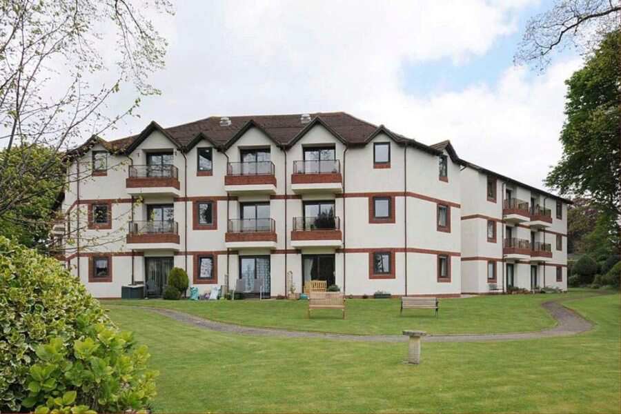 Lynway Court