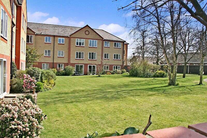 Cranmere Court, Colchester, Essex, CO1 2RX For sale Sheltered
