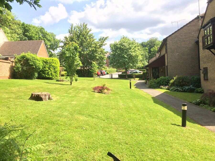 Beechcroft Court, Bracknell Forest, Berkshire, RG12 7DP Sheltered