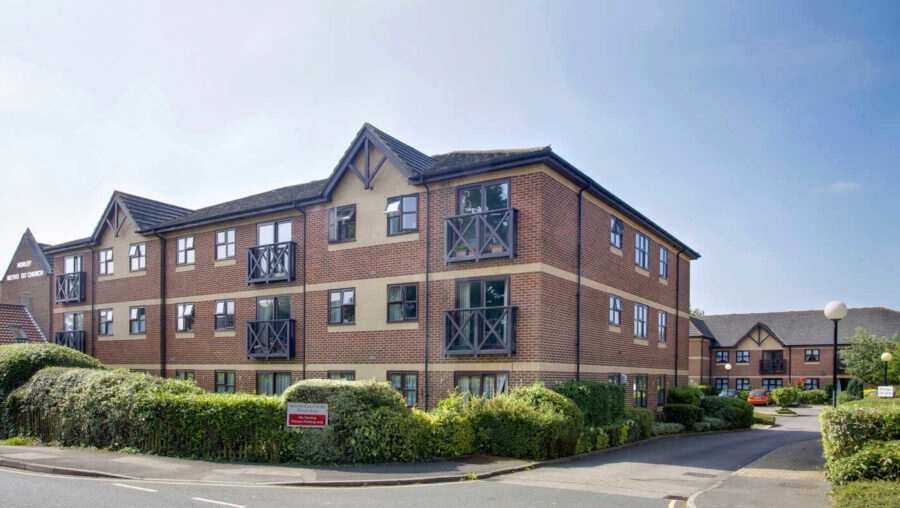 Magnolia Court, Reigate & Banstead, Surrey, RH6 7FB For sale