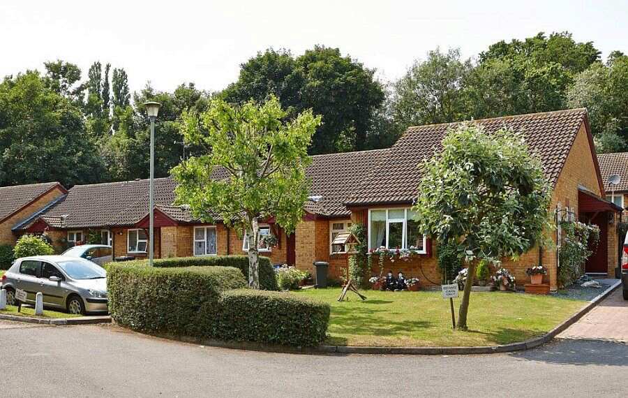 Braziers Field, East Hertfordshire, Hertfordshire, SG13 7JS Sheltered