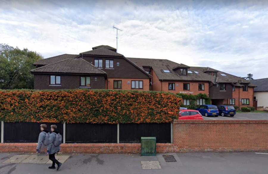 Willow Court, Wokingham, Berkshire, RG41 1EG For sale Sheltered