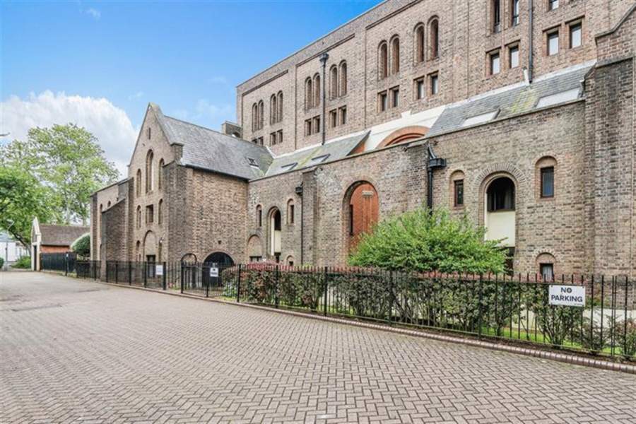 Rudmore Court, Portsmouth, Hampshire, PO2 8SS Sheltered housing