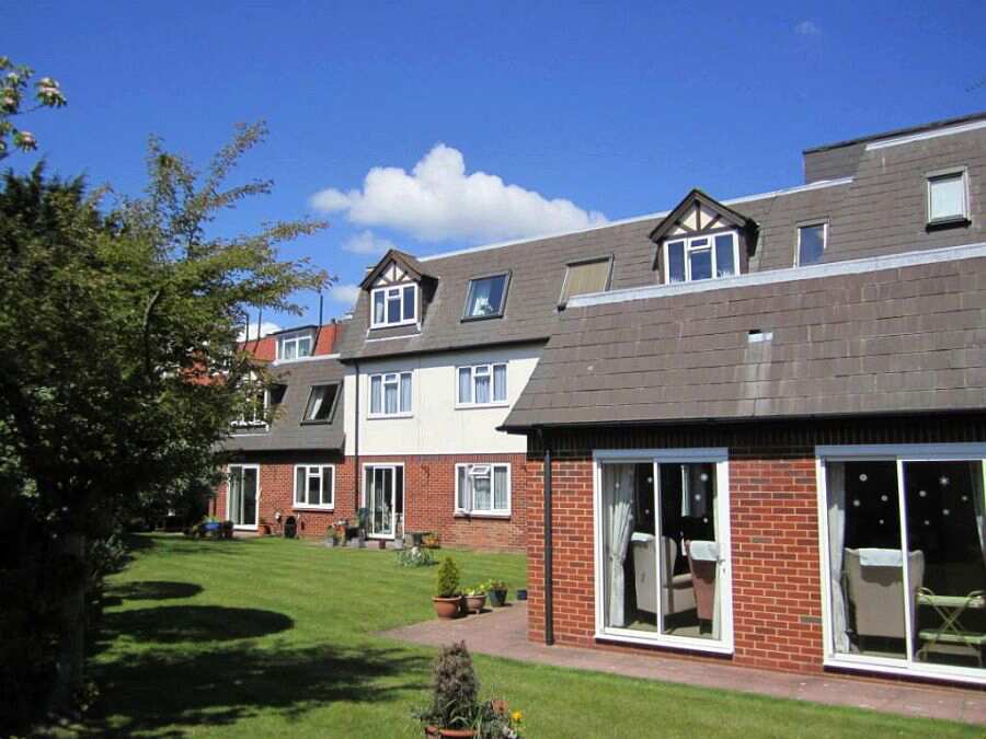 Cheriton Court, Eastbourne, East Sussex, BN21 1SB For sale