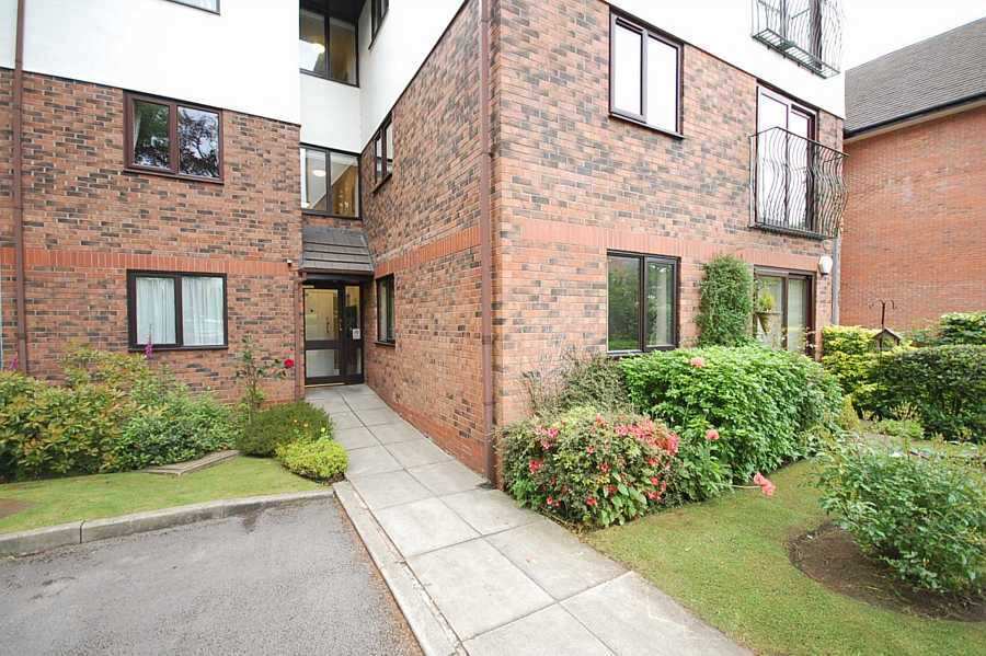 Windsor Gardens, Stockport, Greater Manchester, SK7 2EG Amenity