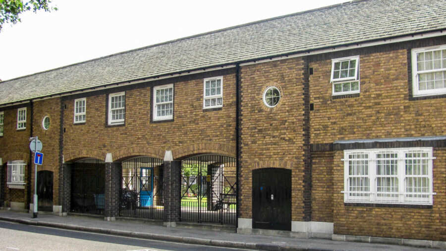 Walters Close, Southwark, Greater London, SE17 1NE Sheltered housing