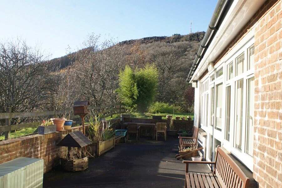 Bryn Ivor, Rhondda Cynon Taff, Rhondda Cynon Taff, CF40 2TL Sheltered