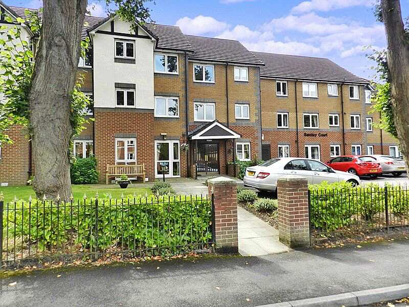 Bentley Court, Surrey Heath, Surrey, GU15 2EH For sale Sheltered