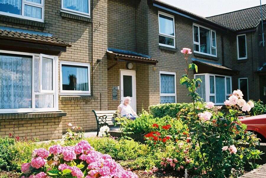 Ainon Court