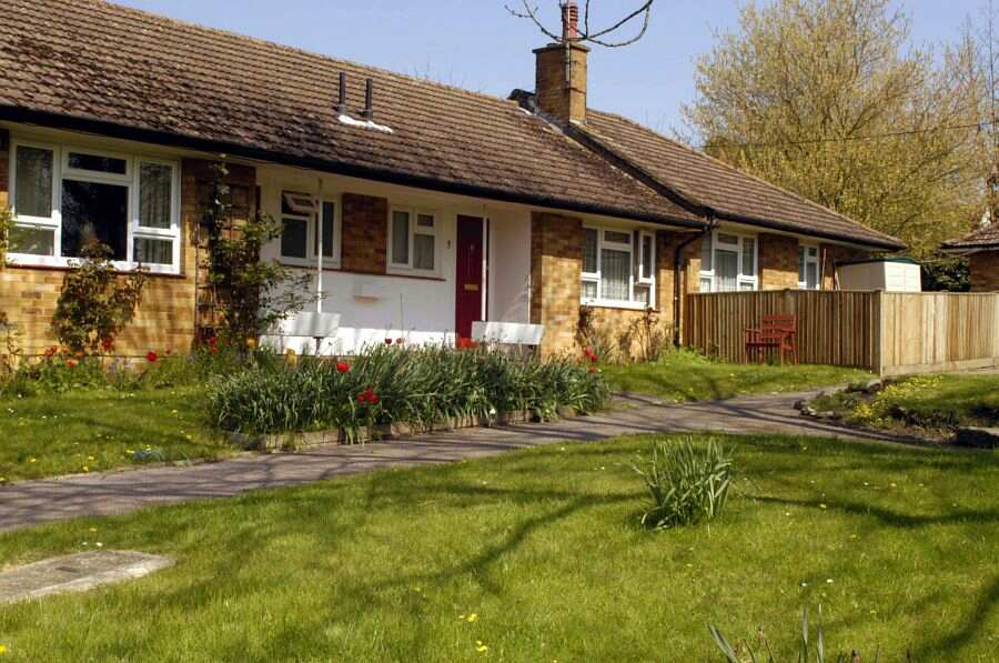 Ranmore Bungalows, Reigate & Banstead, Surrey, RH1 2JY Sheltered