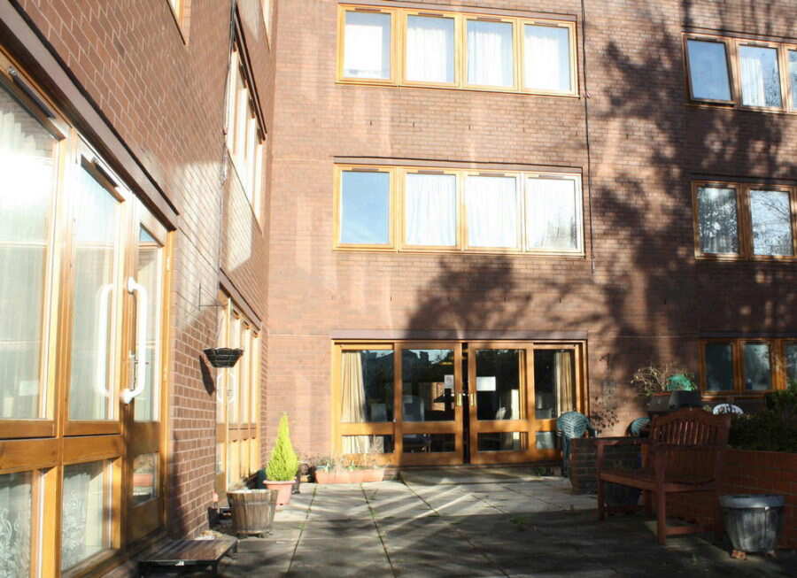 Moray House, Kingston upon Thames, Greater London, KT6 4SX Sheltered