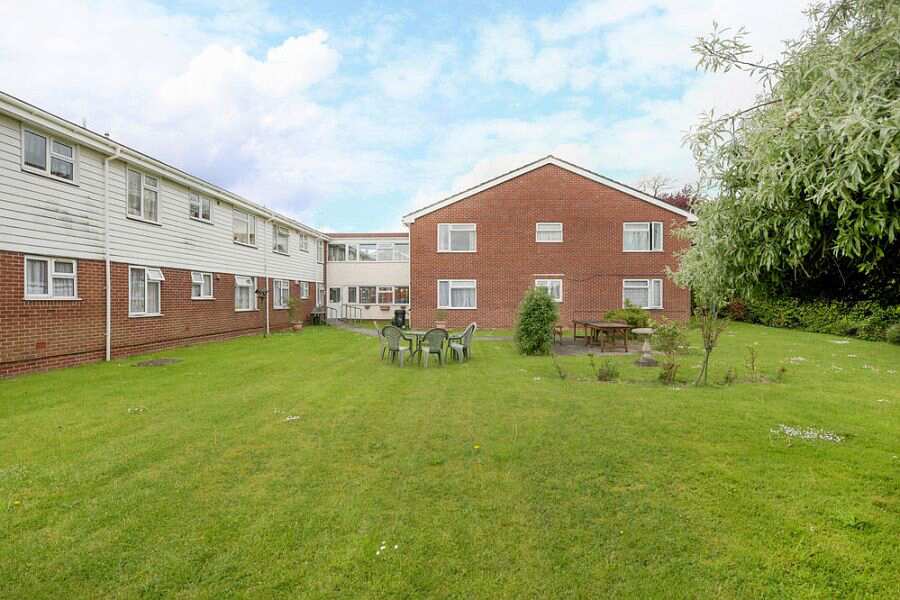 Wallis Court, Basingstoke and Deane, Hampshire, RG23 8EE Sheltered