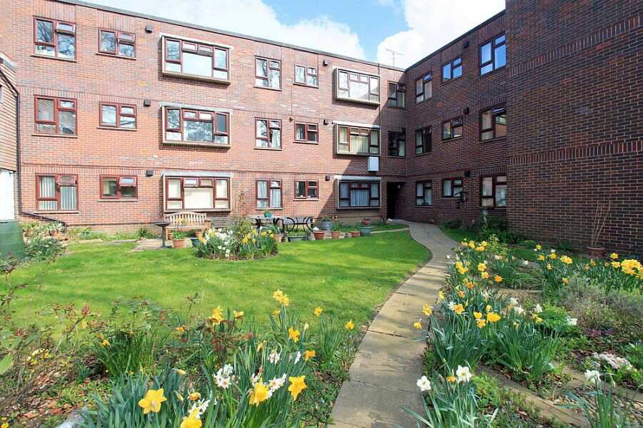 Leslie Chalk House, Ashford, Kent, TN23 1RA Sheltered housing