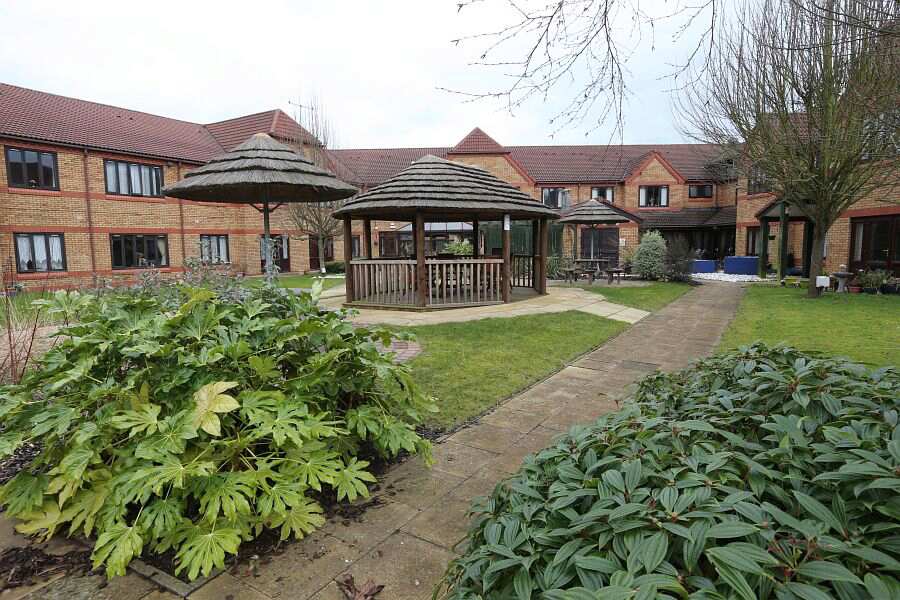 Broadway Gardens, Wolverhampton, West Midlands, WV10 8EA Housing with