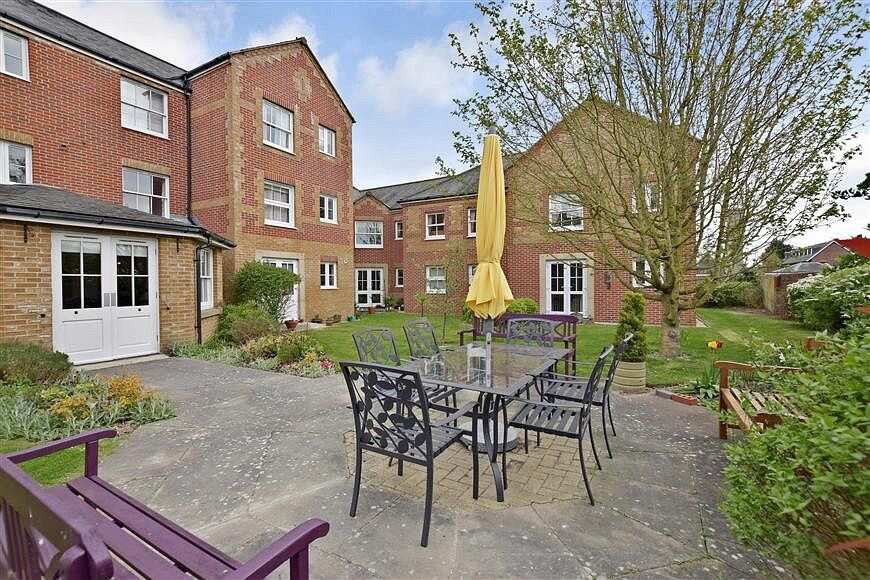 Brampton Court, Chichester, West Sussex, PO19 8PD Sheltered housing, retirement housing Brampton Court, Chichester, West Sussex, PO19 8PD Sheltered housing, retirement housing