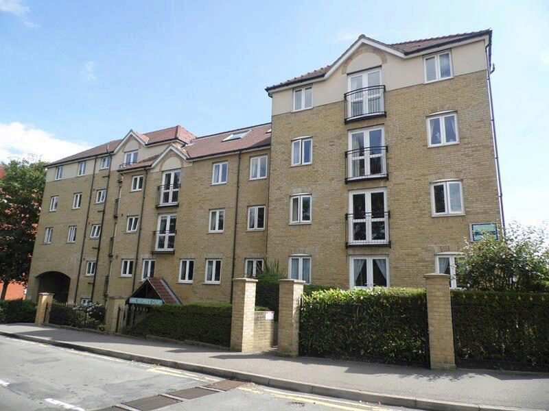 King Georges Court