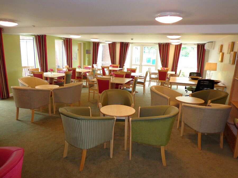 Silkstone Court & Bungalows, Wakefield, West Yorkshire, WF6 2PR