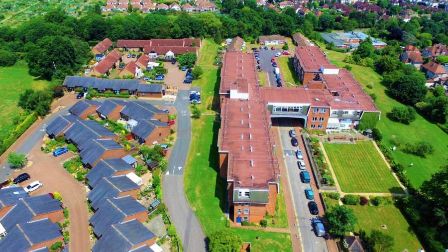 Bencurtis Park, Bromley, Greater London, BR4 9QD Sheltered housing