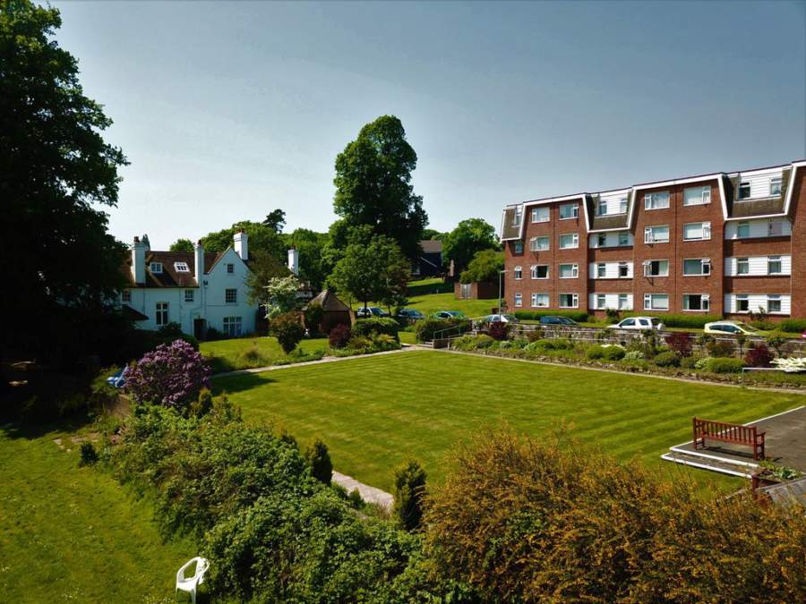 Bencurtis Park, Bromley, Greater London, BR4 9QD Sheltered housing