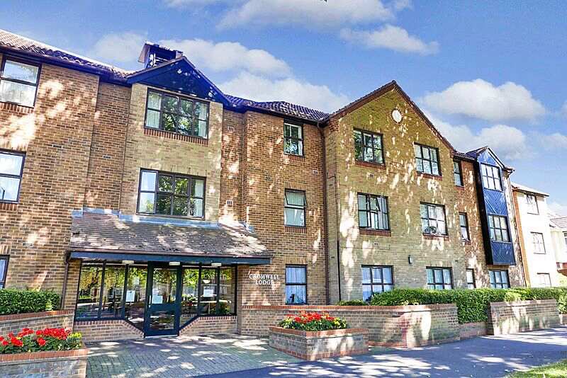 Cromwell Lodge, Barking & Dagenham, Greater London, IG11 8UB For sale