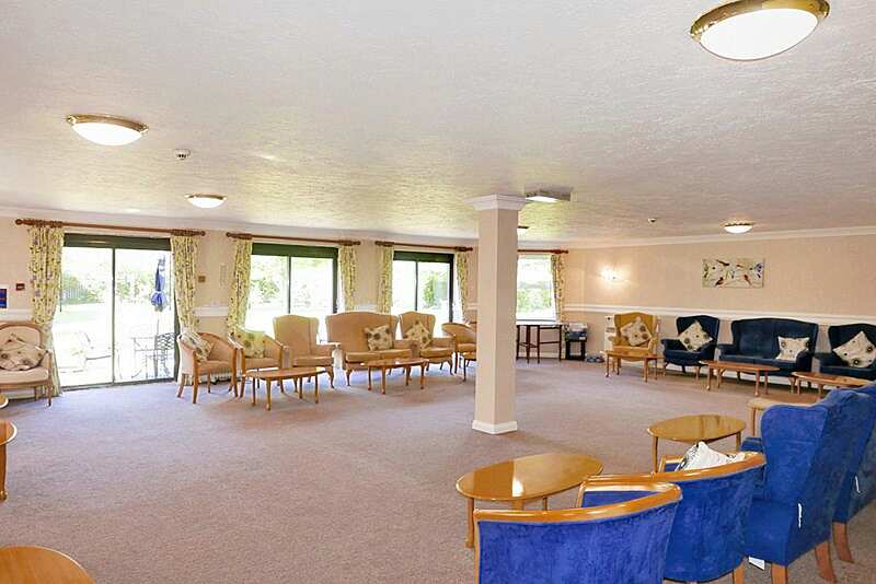 Cromwell Lodge, Barking & Dagenham, Greater London, IG11 8UB For sale