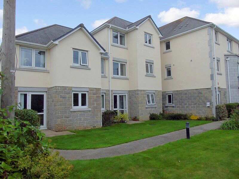 St Pirans Court