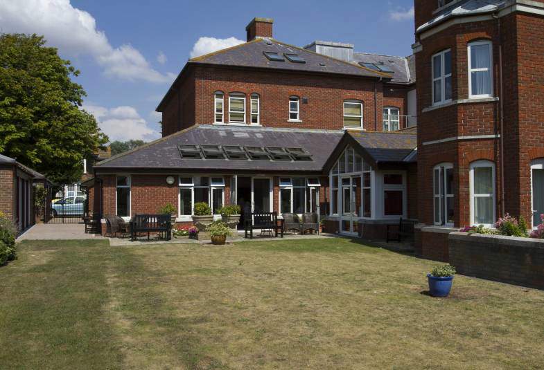 Ramsay Hall, Worthing, West Sussex, BN11 3HN Sheltered housing