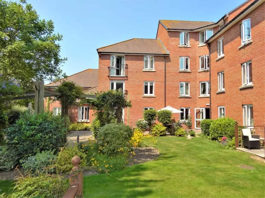 Byron Court, Chichester, West Sussex, PO19 8ES Sheltered housing