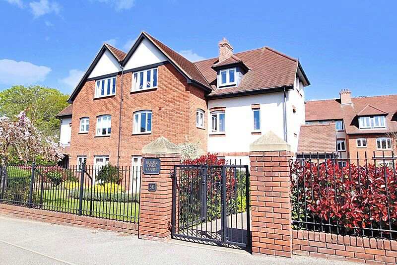 Holme Oaks Court