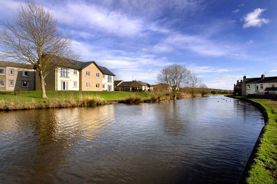 Roughaw Close